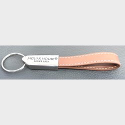 Lder/Metal nglering med logo/tekst p bde metalhovedet og lderet