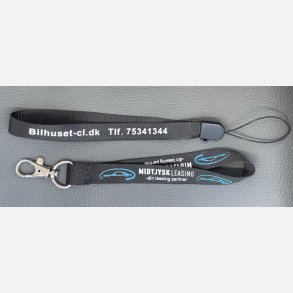 N�glering af st�rkt materiale, der kan p�trykkes logo med ring. L�ngde efter �nske.