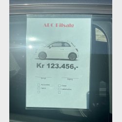 Prisskilteholder A4 p hjkant med ombuk til siderude